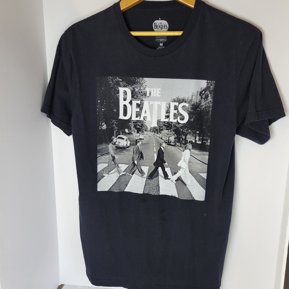 The Beatles Abbey Road Graphic T-Shirt Mens Medium Black Hybrid Apparel Cotton